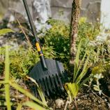 Fiskars Hrable na lístie úzke OneClick 1082704