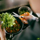 Fiskars Kuchynské nožnice, 18 cm 1075051